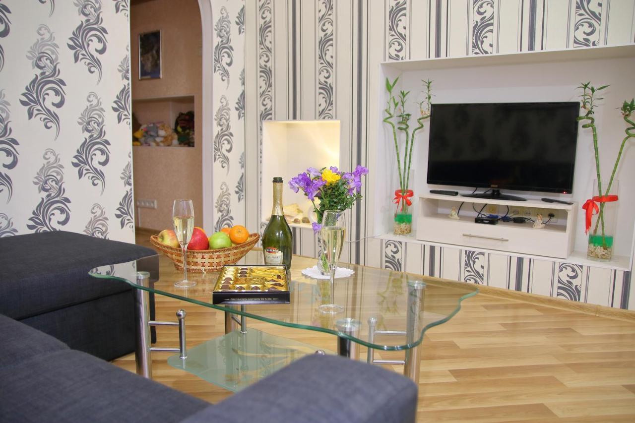 Apartment On Pushkinskaya 16 โอเดสซา ภายนอก รูปภาพ