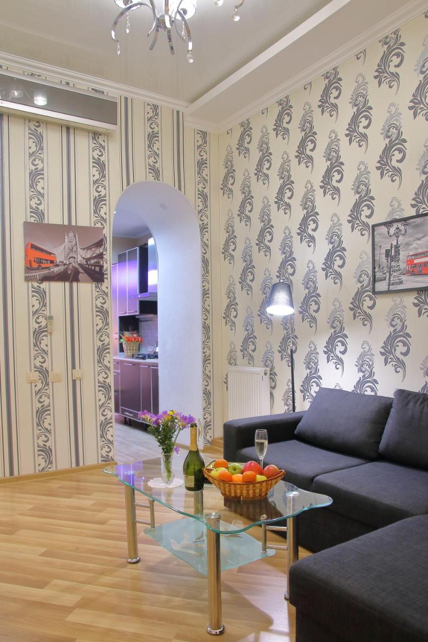 Apartment On Pushkinskaya 16 โอเดสซา ภายนอก รูปภาพ